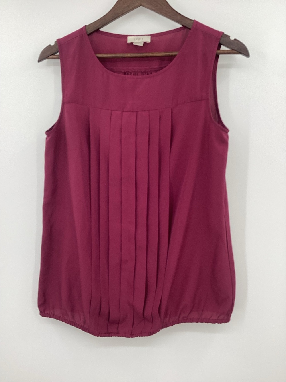 LOFT Berry Pleated Sleeveless Camisole